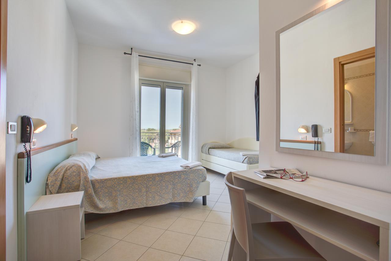 Hotel Amedea Cervia Exterior foto